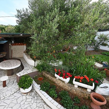 סלאטינה Apartment Mihovilovic מראה חיצוני תמונה