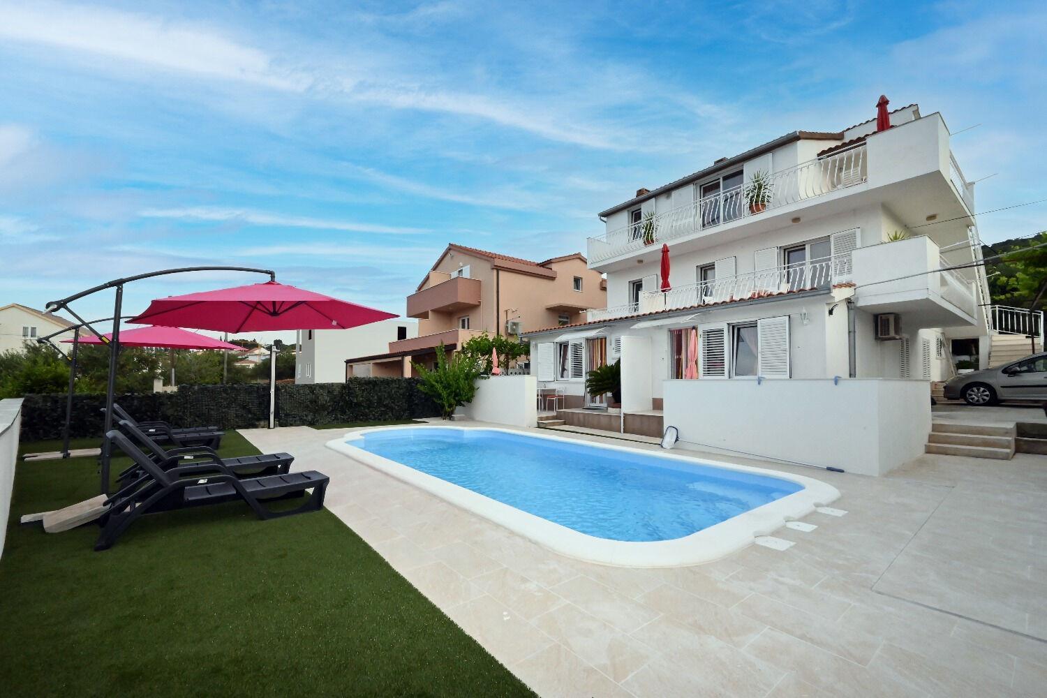 סלאטינה Apartment Mihovilovic מראה חיצוני תמונה